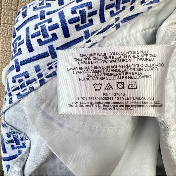 The Limited Shorts Womens Size 6 Blue Geometric Cotton Stretch Back Pockets - Picture 8 of 10